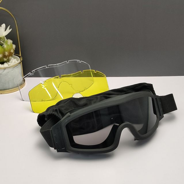 Oakley Ski Goggles with Black Frame and 3 Interchangeable Lenses